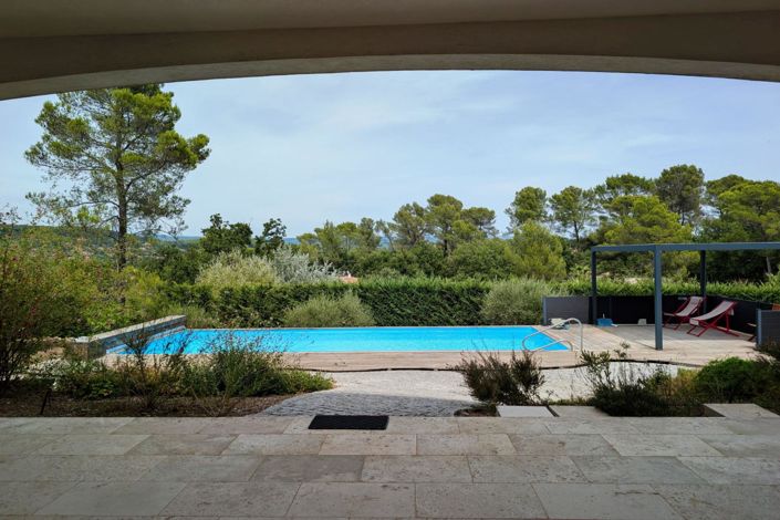 Image No.18-5 Bed House for sale