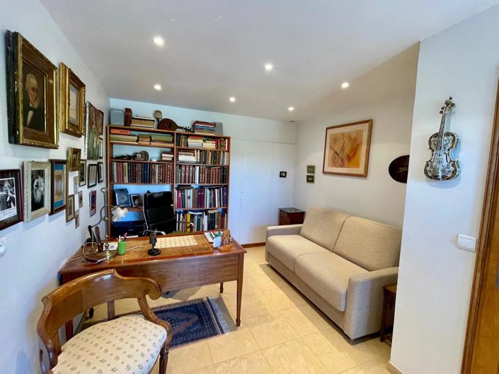 Image No.20-House for sale