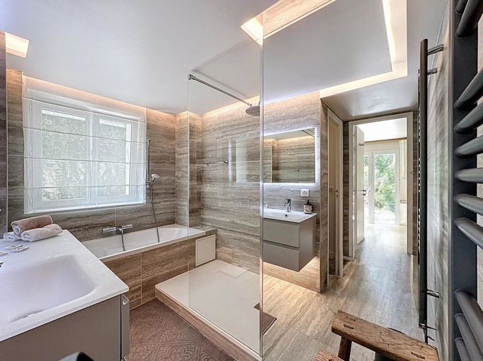 Image No.17-3 Bed House for sale