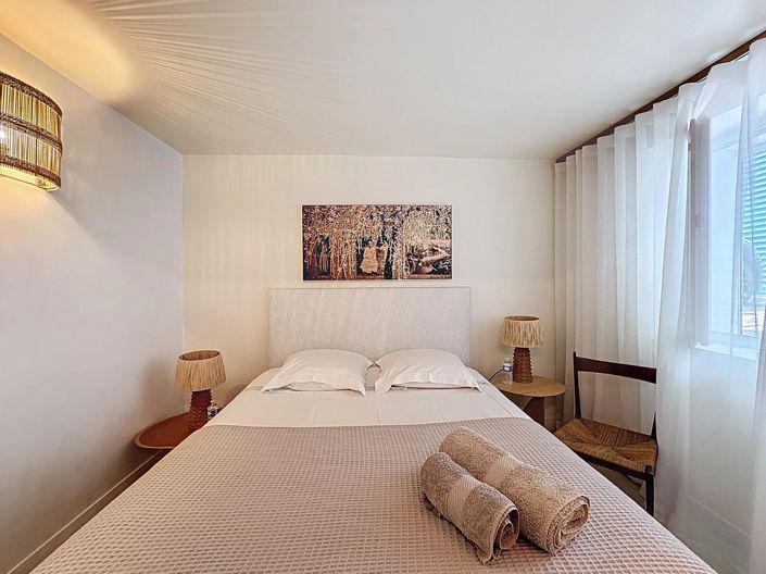 Image No.21-3 Bed House for sale