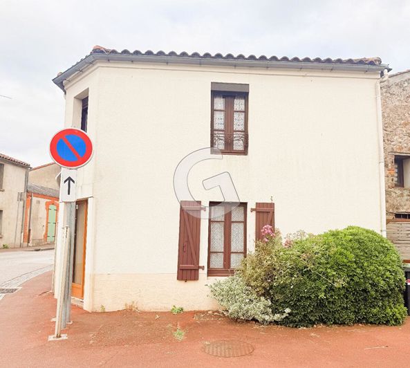 Image No.1-4 Bed House for sale