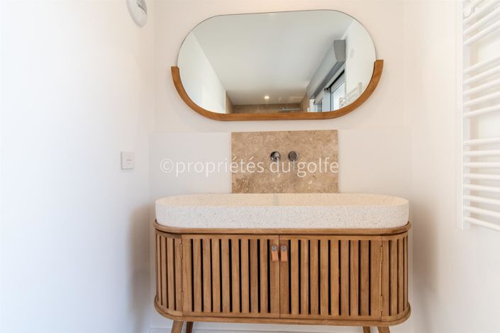 Image No.19-4 Bed House for sale