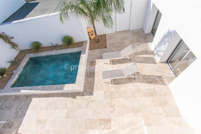 Image No.26-4 Bed House for sale