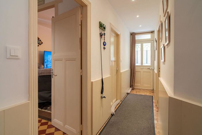 Image No.11-3 Bed House for sale