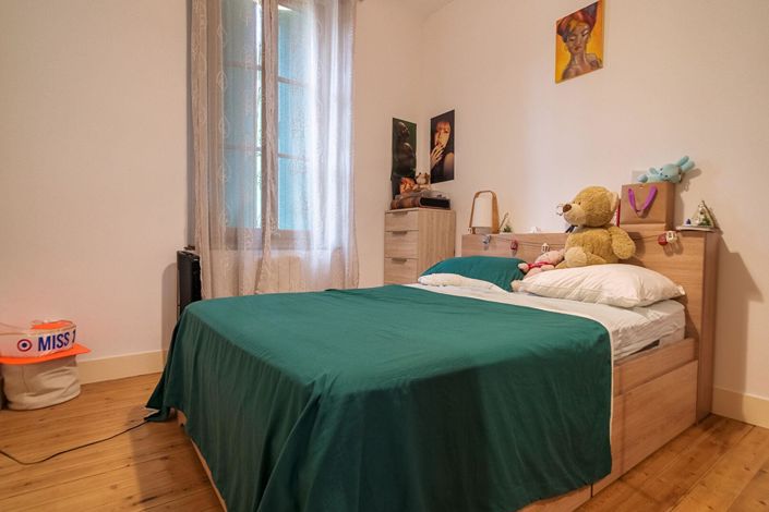 Image No.17-3 Bed House for sale