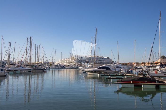 Image No.30-4 Bed Apartment for sale