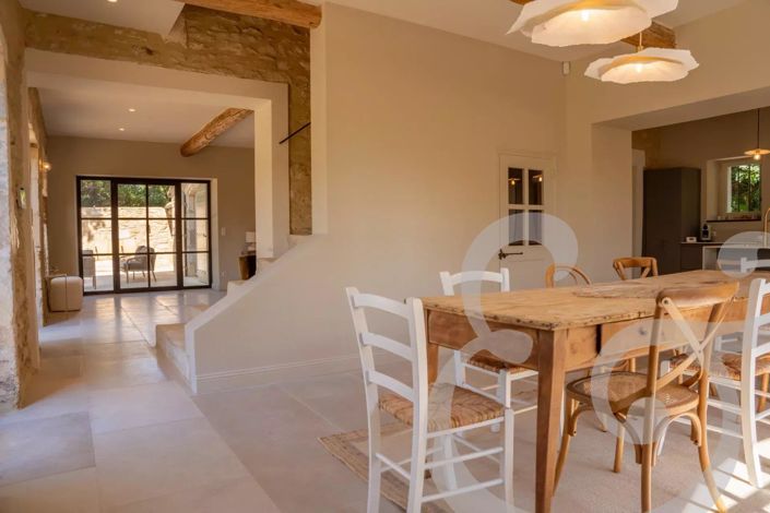 Image No.10-5 Bed House for sale