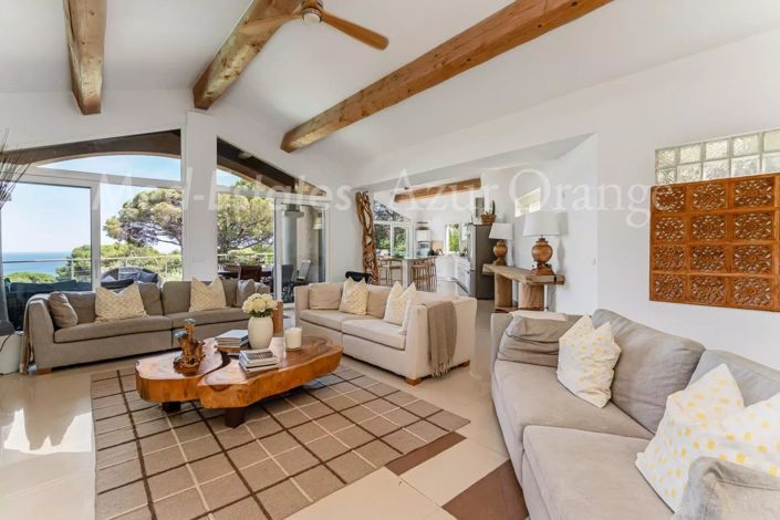 Image No.13-8 Bed House for sale