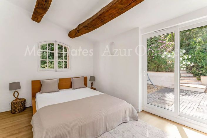 Image No.19-8 Bed House for sale