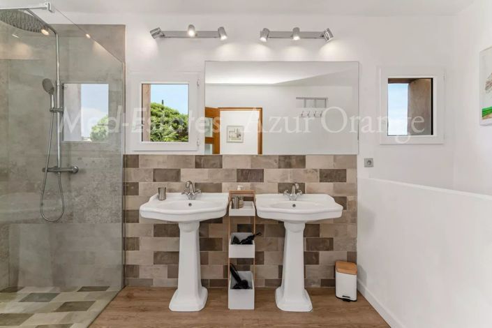 Image No.25-Maison de 8 chambres à vendre à Sainte-Maxime