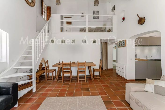 Image No.34-8 Bed House for sale