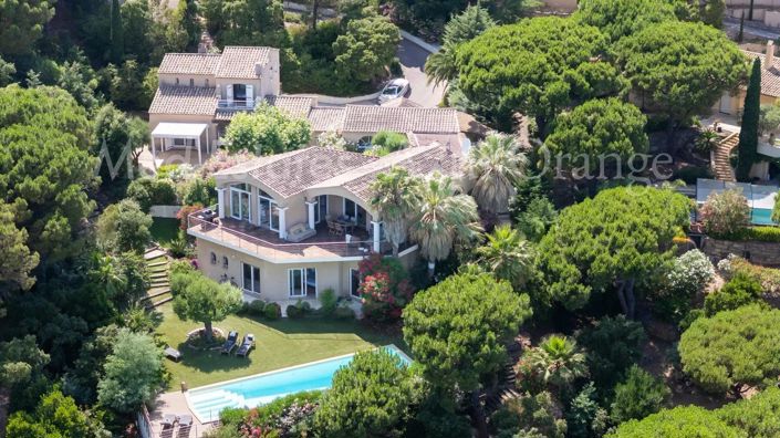 Image No.44-8 Bed House for sale