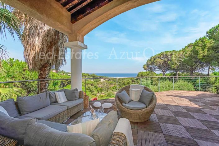 Image No.7-8 Bed House for sale