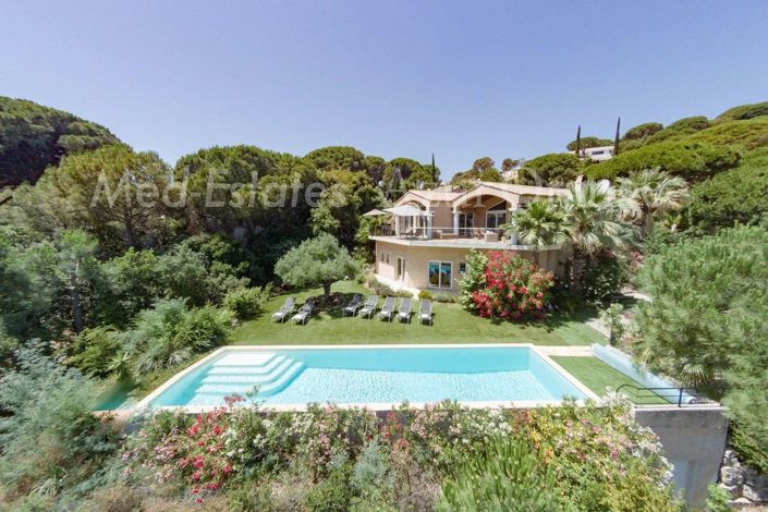 Image No.8-8 Bed House for sale