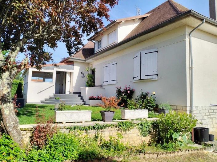Image No.1-6 Bed House for sale
