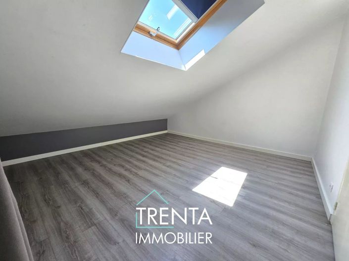 Image No.11-5 Bed House for sale