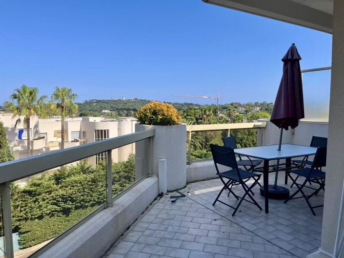 Image No.2-Appartement de 2 chambres à vendre à Juan-les-Pins