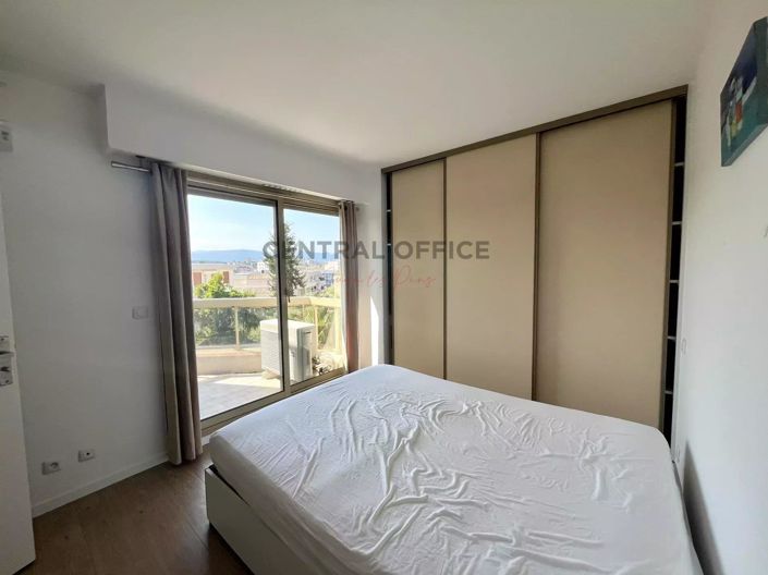 Image No.5-Appartement de 2 chambres à vendre à Juan-les-Pins