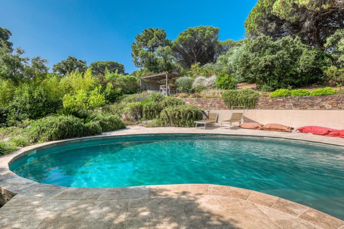 Image No.3-4 Bed House for sale