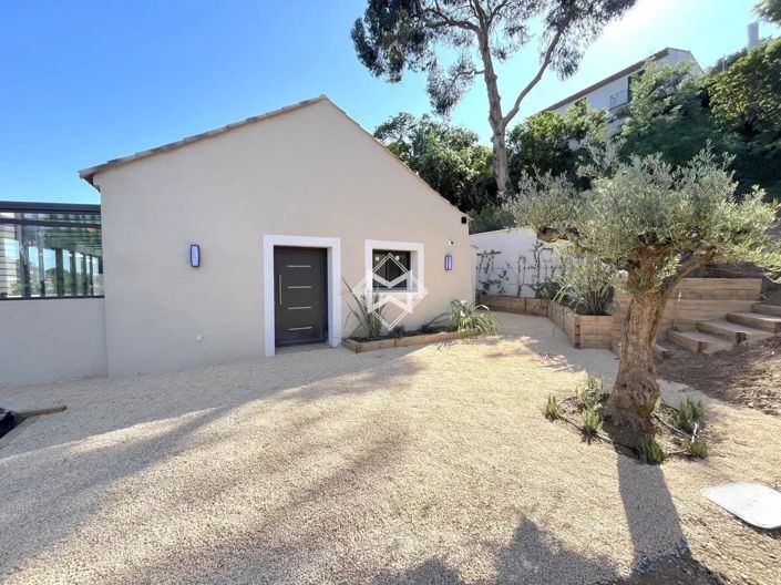 Image No.6-4 Bed House for sale