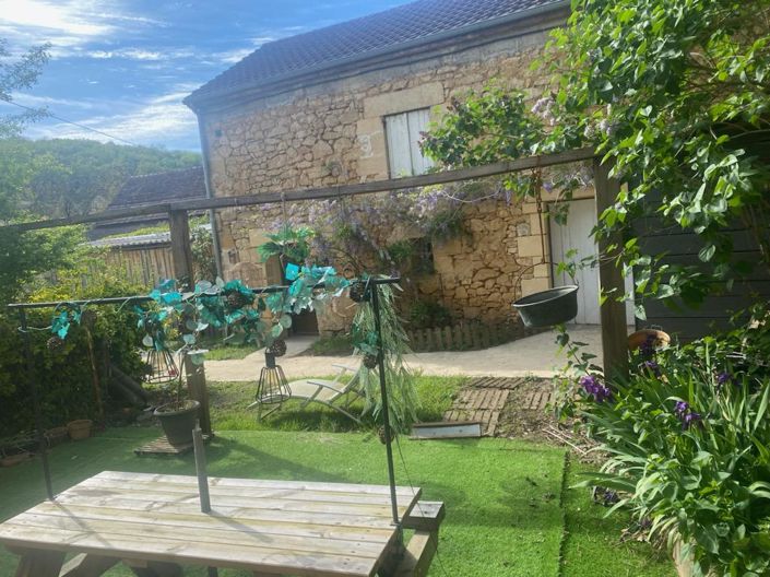 Image No.1-3 Bed House for sale