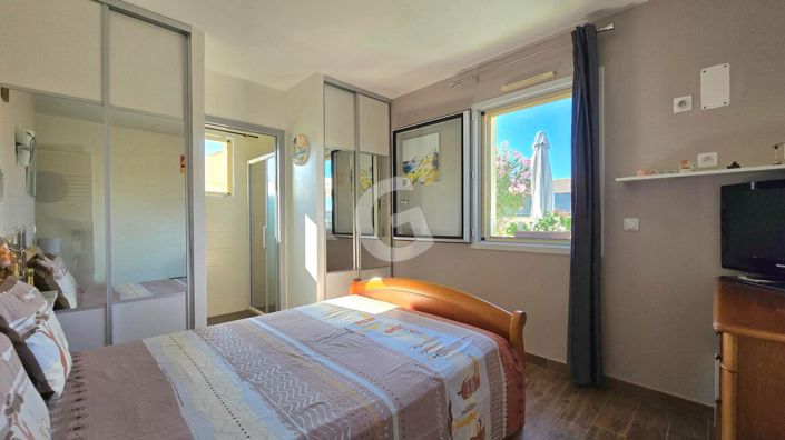 Image No.13-3 Bed House for sale