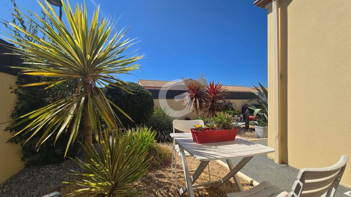 Image No.3-3 Bed House for sale