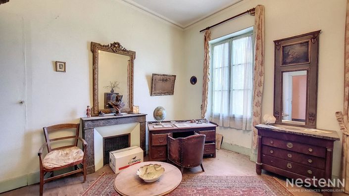 Image No.8-5 Bed House for sale