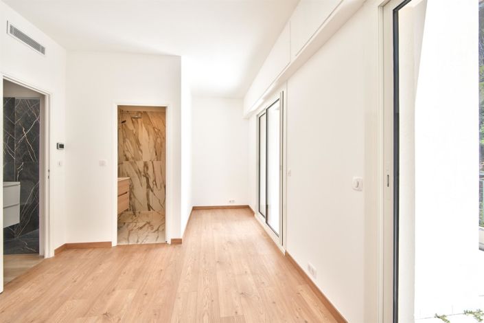 Image No.11-Appartement de 4 chambres à vendre à Nice