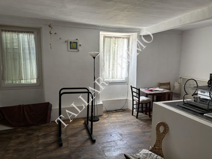 Image No.20-5 Bed House for sale