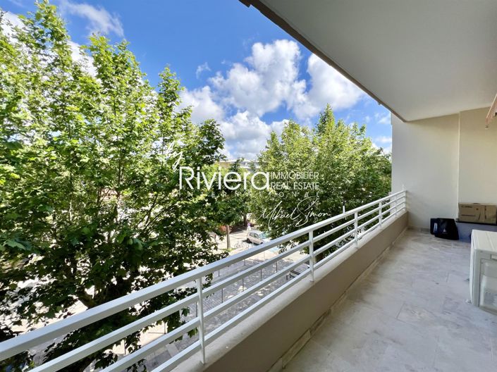 Image No.10-3 Bed Apartment for sale