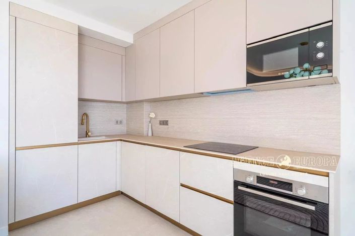 Image No.7-3 Bed Apartment for sale