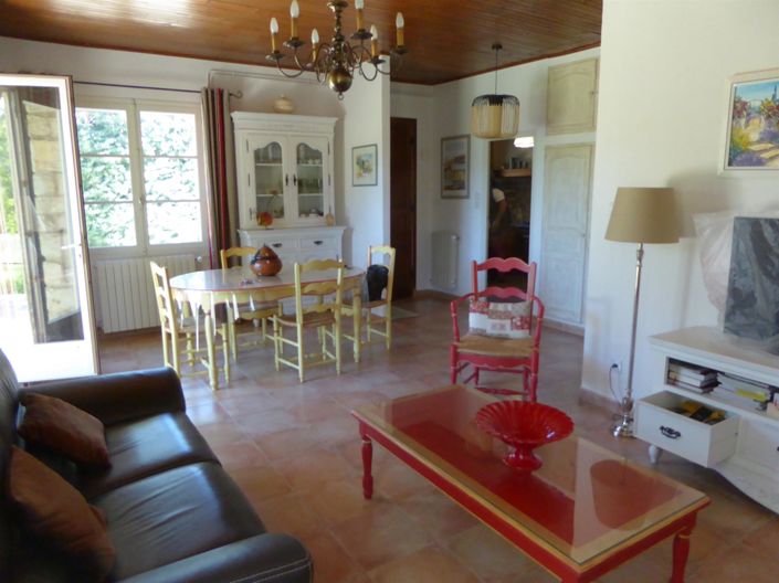 Image No.8-3 Bed House for sale