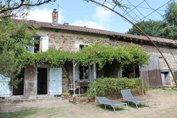 Image No.1-4 Bed House for sale