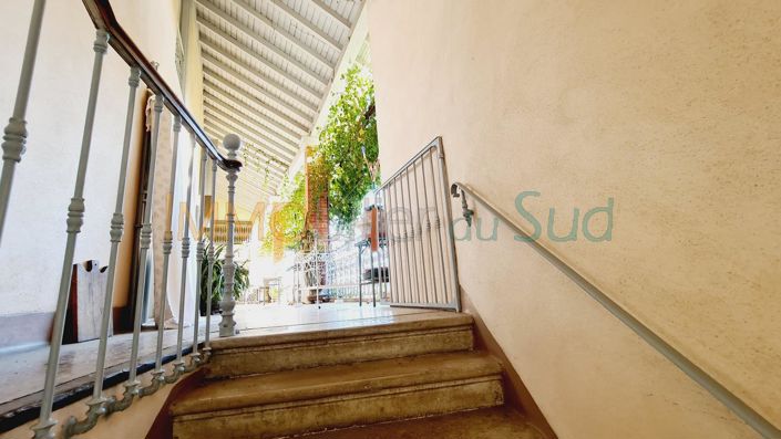 Image No.5-Maison de 5 chambres à vendre à Lézan