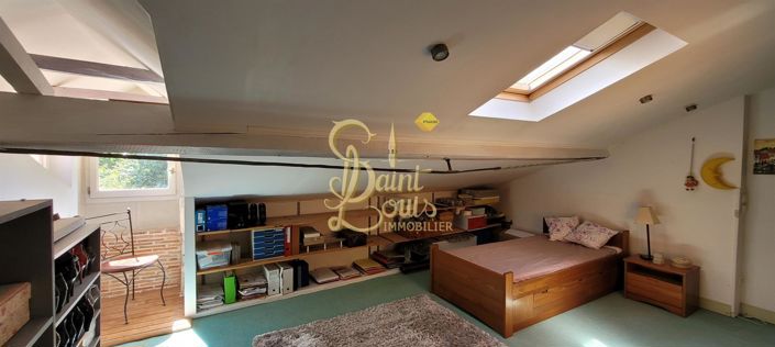 Image No.10-3 Bed House for sale