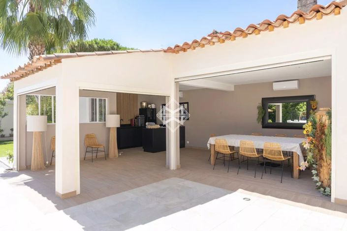 Image No.13-5 Bed House for sale