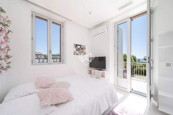 Image No.22-5 Bed House for sale