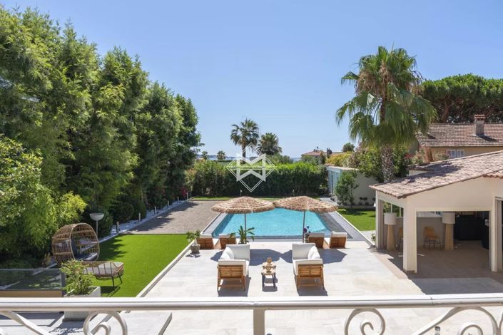 Image No.4-5 Bed House for sale