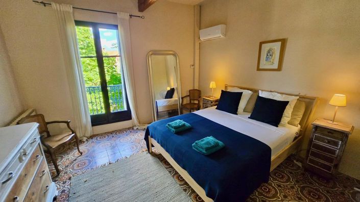 Image No.17-6 Bed House for sale