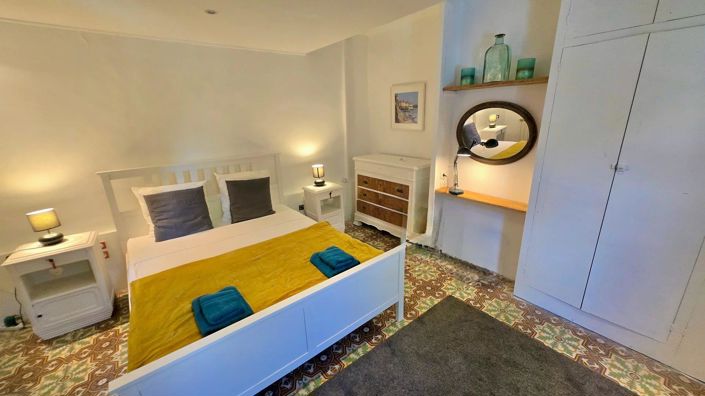 Image No.19-6 Bed House for sale