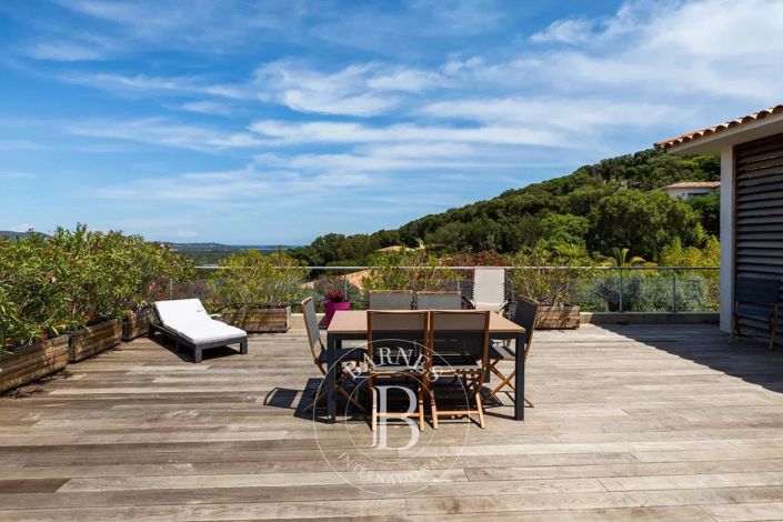 Image No.2-Maison à vendre à Porto-Vecchio