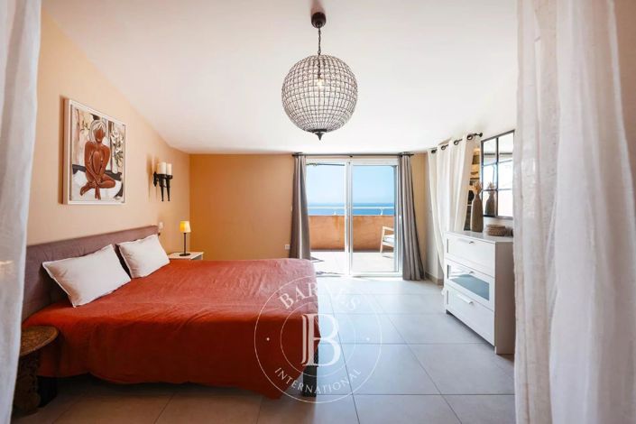 Image No.10-4 Bed Apartment for sale