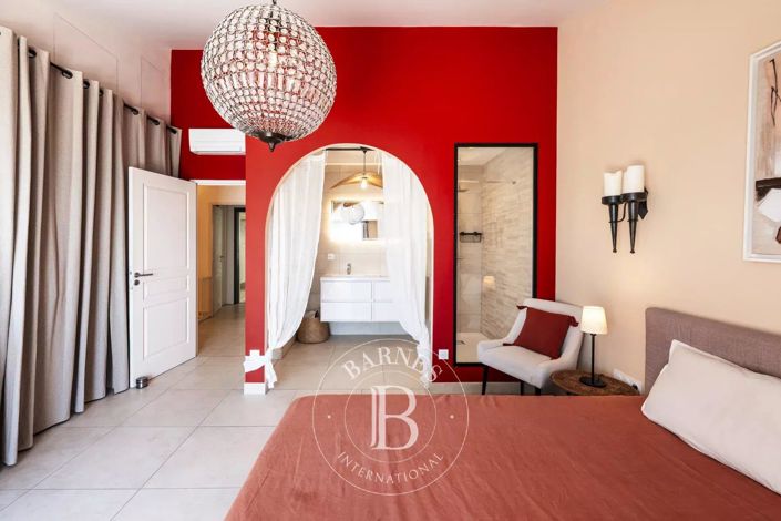 Image No.11-4 Bed Apartment for sale