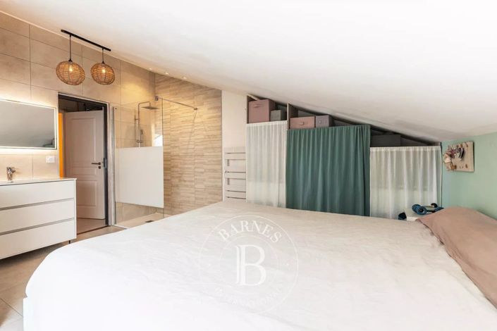 Image No.13-4 Bed Apartment for sale