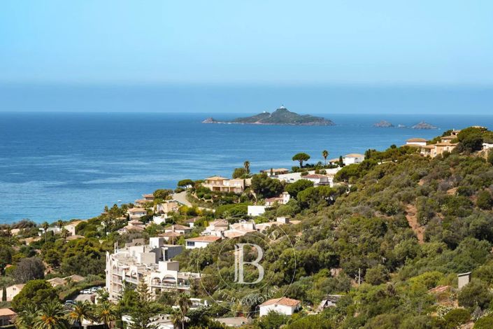 Image No.3-4 Bed Apartment for sale