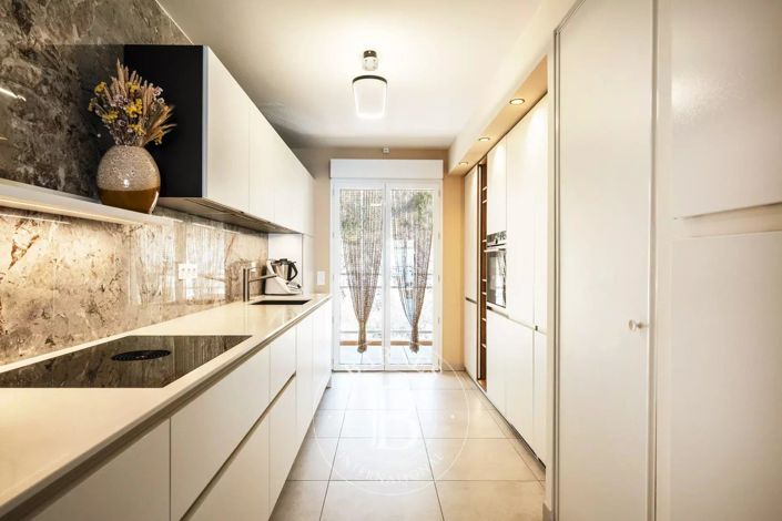 Image No.8-4 Bed Apartment for sale