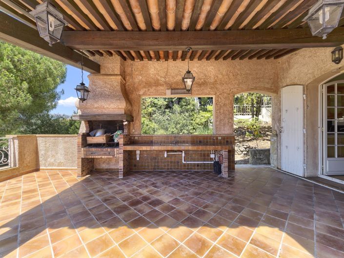 Image No.12-4 Bed House for sale