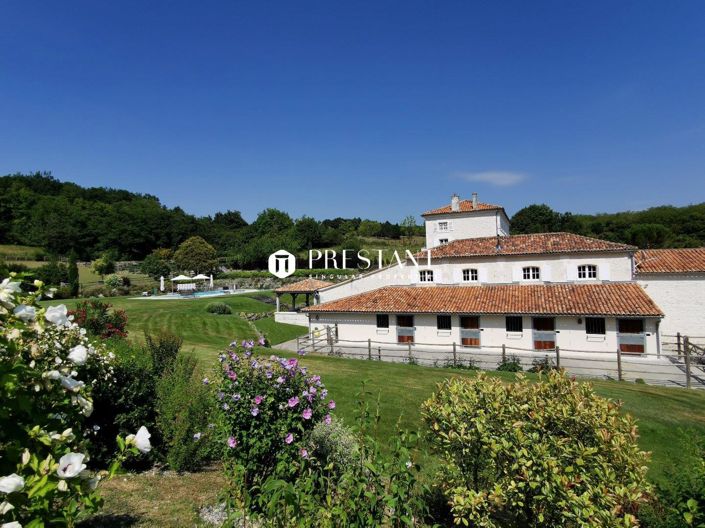 Image No.16-12 Bed Property for sale