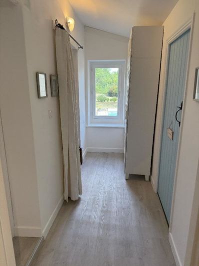 Image No.17-3 Bed House for sale